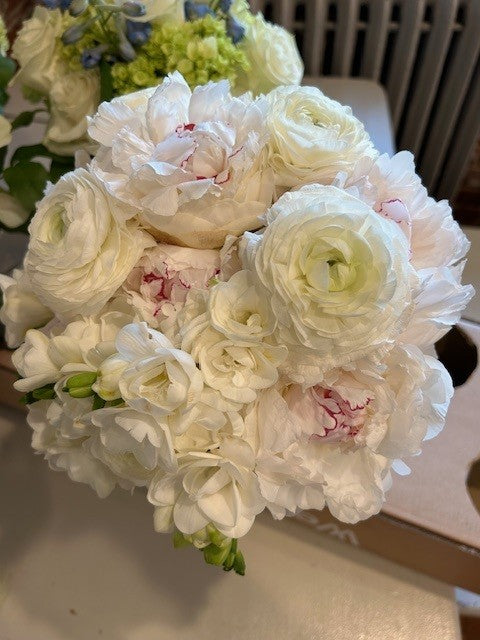 Peony Weddings: Why June Is the Only Honest Peony Month